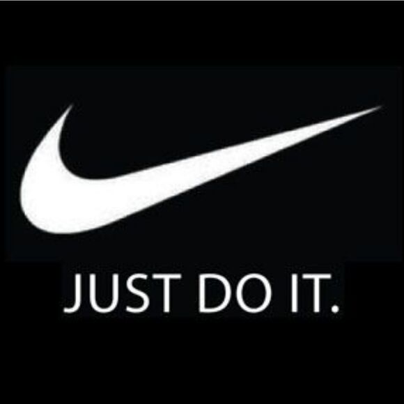 Nike Women’s Green Embroidered Long Sleeve Raw-edged Neck Sweatshirt - Picture 16 of 16